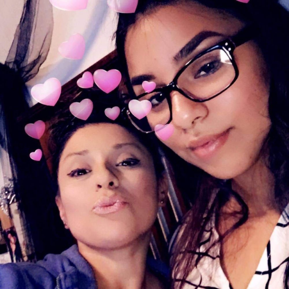 Meet your Posher, Elisha marie